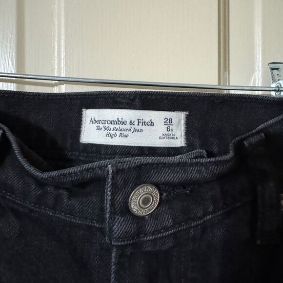 Women’s Abercrombie & Fitch Dark Black Wash 90s Relaxed High Rise Jean 6S / 28 - Picture 3 of 3